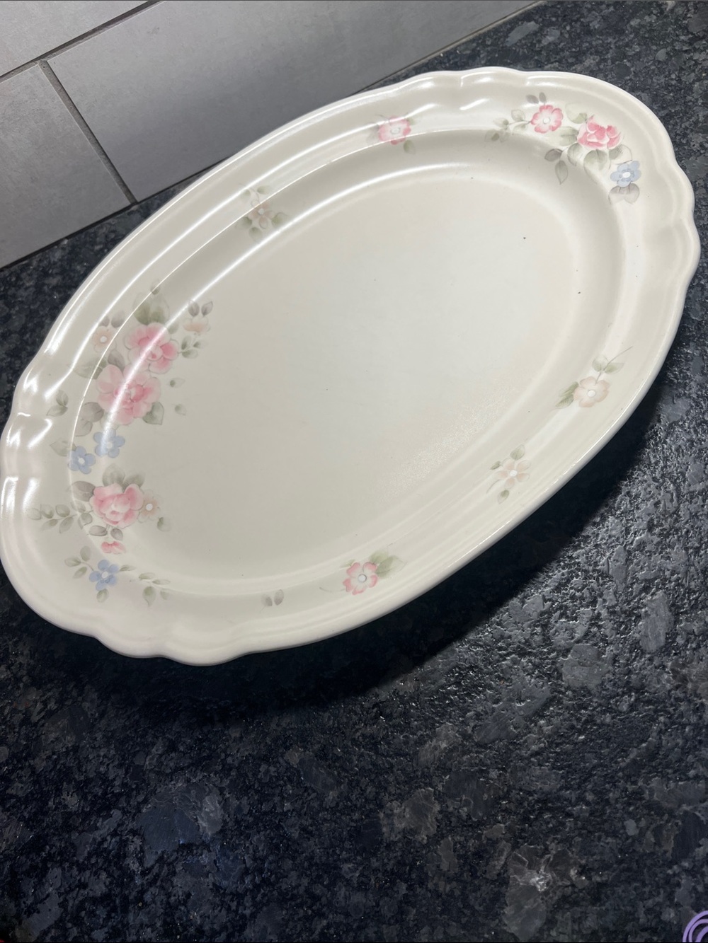PFALTZGRAFF  Tea Rose serving platter. Pretty pink rose pattern. Like new